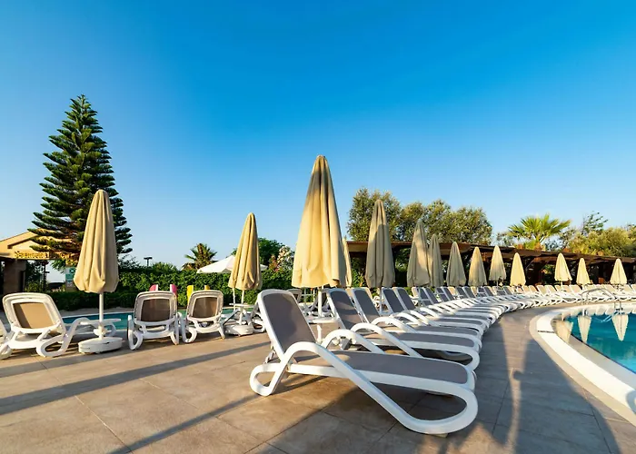 Seamelia & Resort 5*