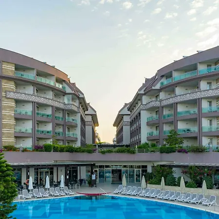 Seamelia Hotel&spa Ultra 5*