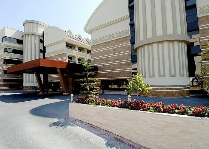 Seamelia & Resort 5*