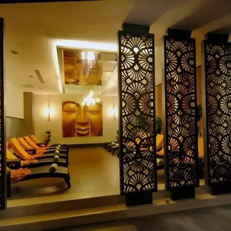 Seamelia & Ultra 5 Stars Resort Side