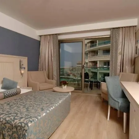 Resort Seamelia & Ultra 5 Stars