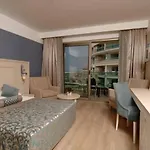 Resort Seamelia &